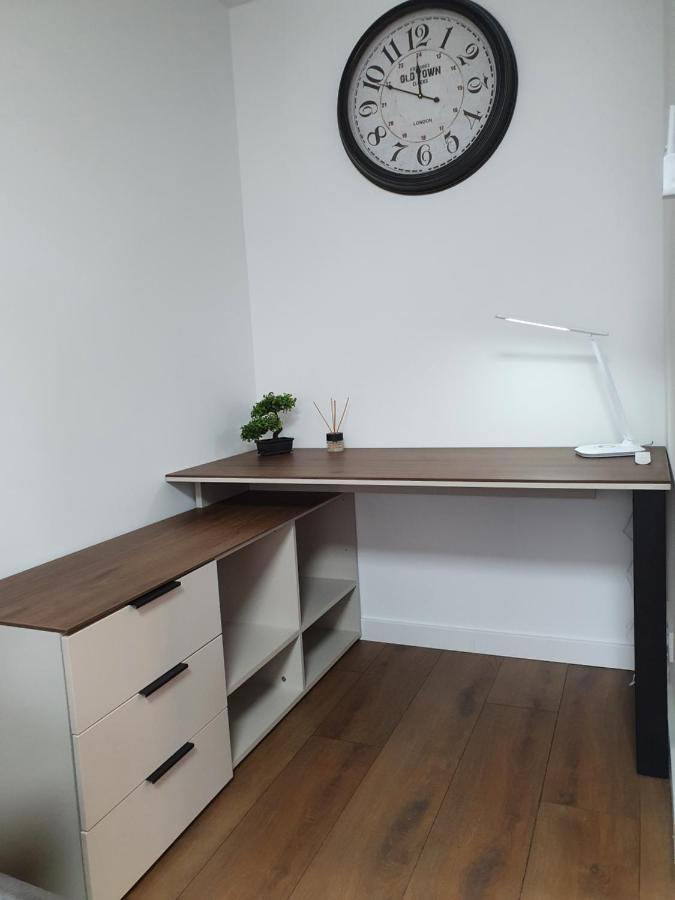 Talsa 1-Bedroom Apartment In City Center Siauliai Esterno foto