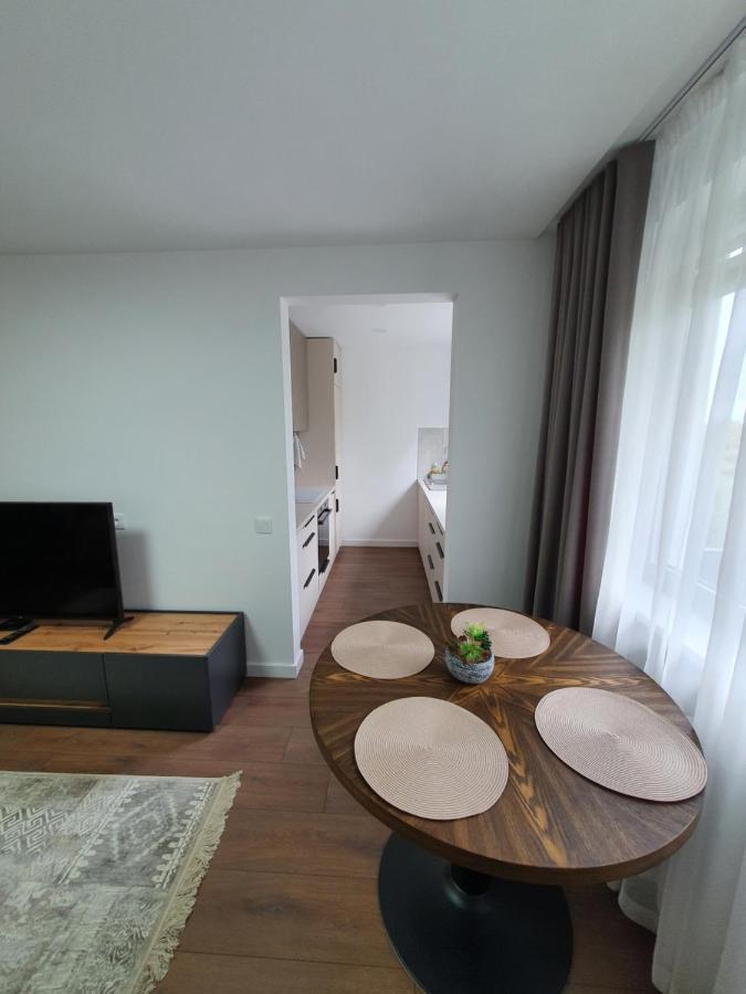 Talsa 1-Bedroom Apartment In City Center Siauliai Esterno foto