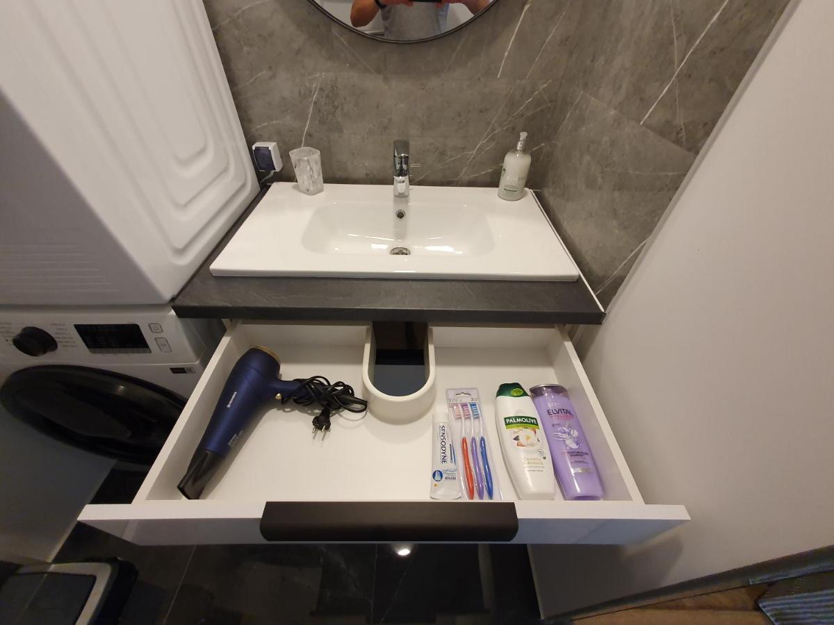 Talsa 1-Bedroom Apartment In City Center Siauliai Esterno foto